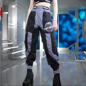 🖤ME DIC AL ÉQUI PANTS